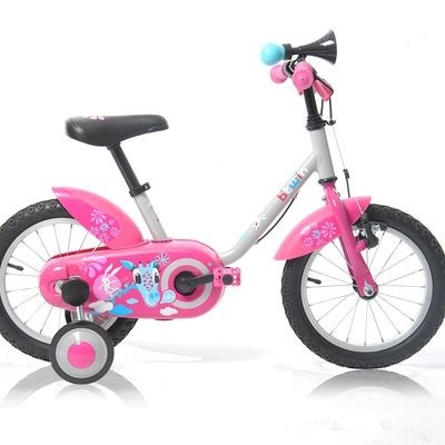 Выбор велосипеда с сиденьем для куклы..