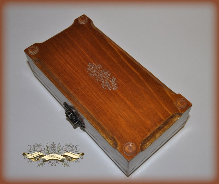 Купюрница "Дама с убеждениями"