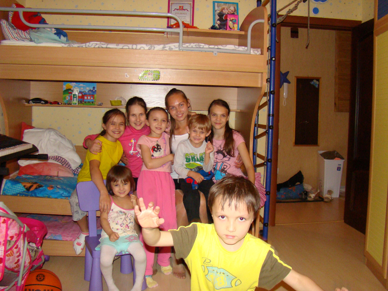 В гостях в большом семействе 6 детей.....