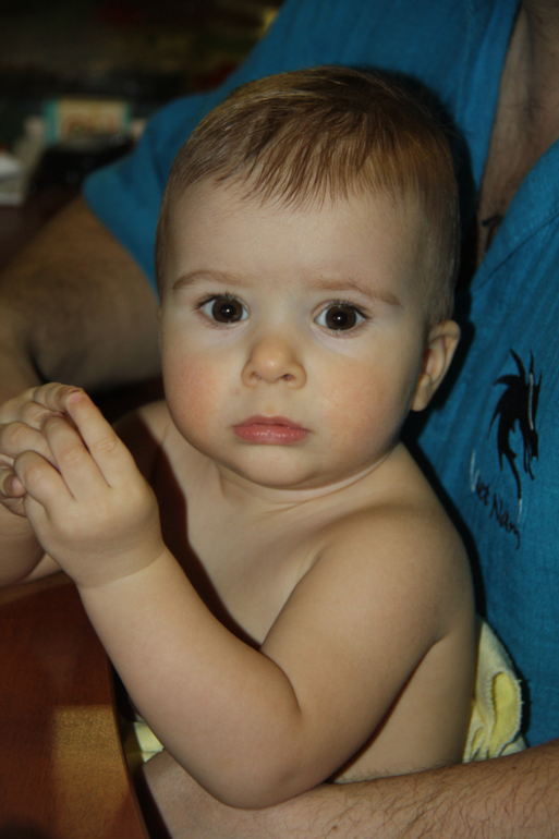 Взрослого мужчины первая стрижка:)