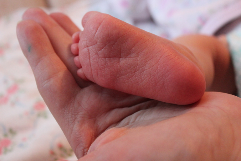 нам 1 месяц!!!!!!!!!