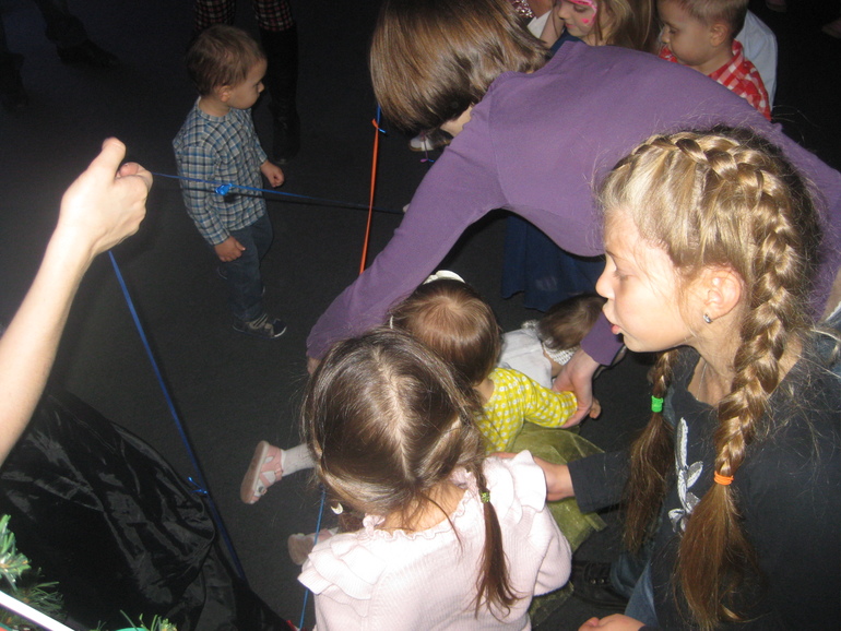 И наш отчет про Елку в ЦДХ или Саша-Одуванчик))