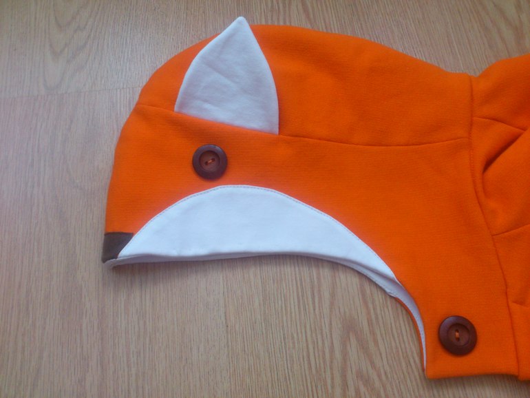 Весенний лис