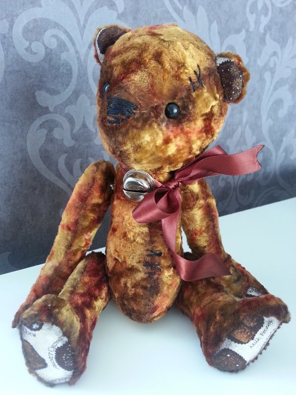 Мишка Ириска.