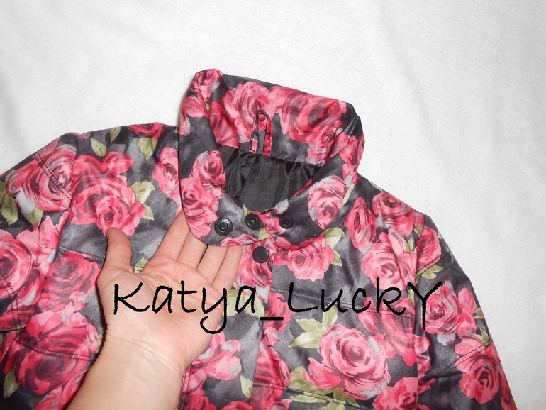 Миллион алых роз: демисезонное пальто для девочки