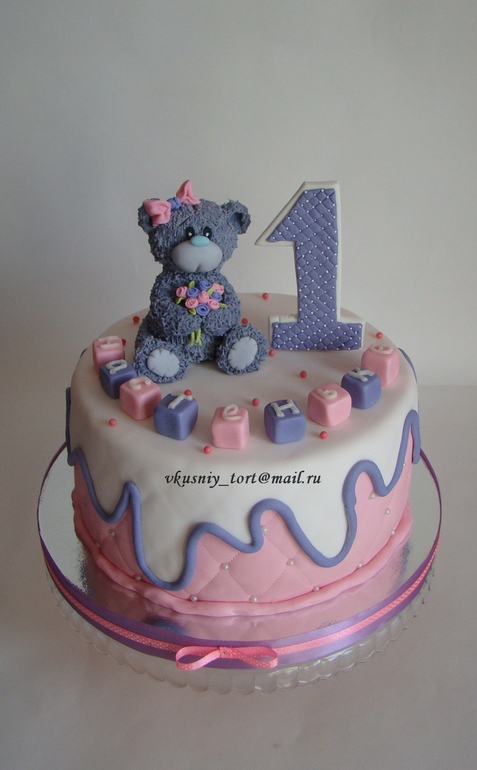 Торт с мишкой Тедди на годик