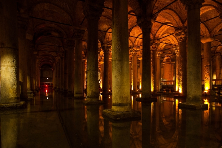 Стамбул Октябрь 2013 года часть 3 (Ай София, Цистерны Базилика, рынки)