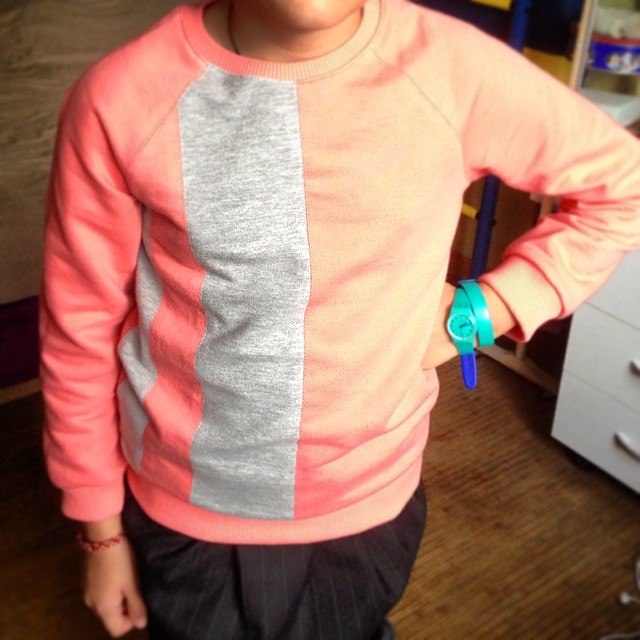 Еще один свитшот для доченьки (переделка из моего свитшота)