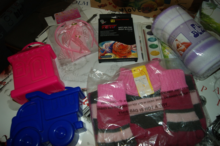 И мы с посылочкой от Лизы!