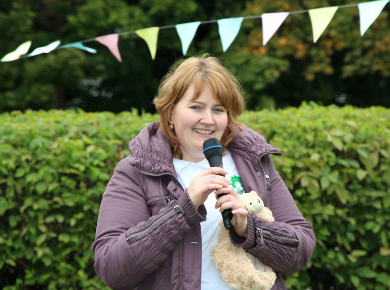 А сколько мне дадите, девочки?