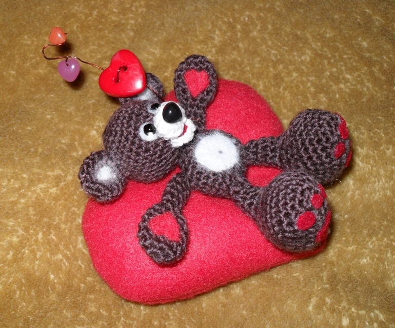 Мишутка с сердцем!