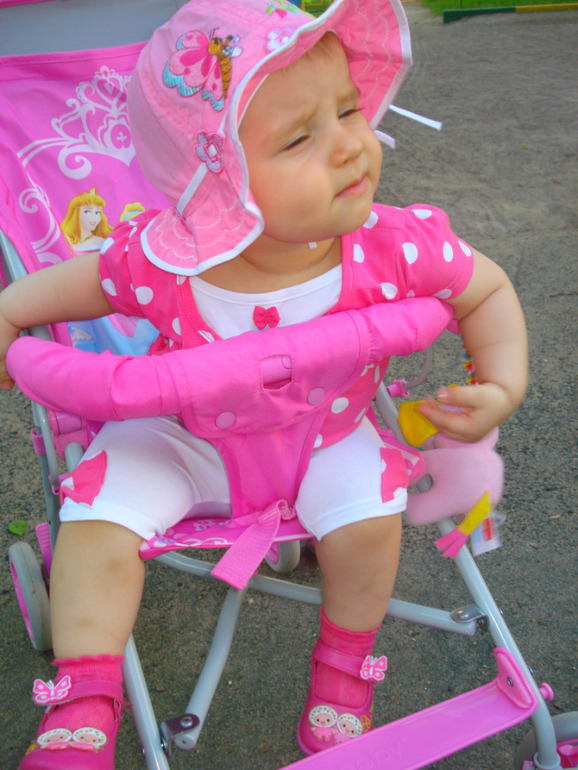 Похожа на мальчика?????