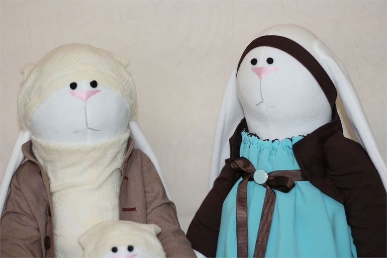 Зайчики, которые уже давно разъехались по семьям ))) Очень много фото )