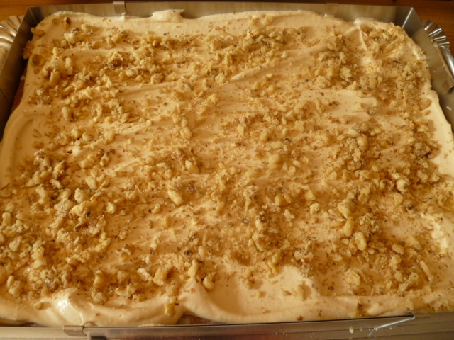 Кремовый на юбилей.