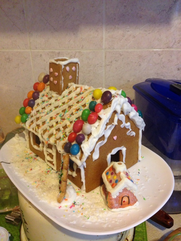 Наш первый пряничный домик!