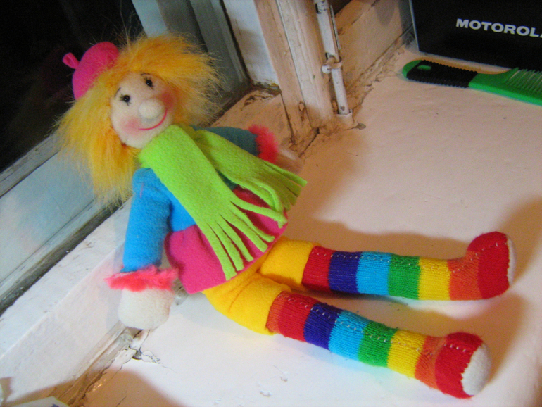 Решила сшить сыночку игрушку сама...