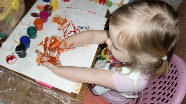 Рисуем ватными палочками