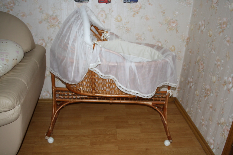 детская плетеная люлька из лозы бу 3000р! срочно!