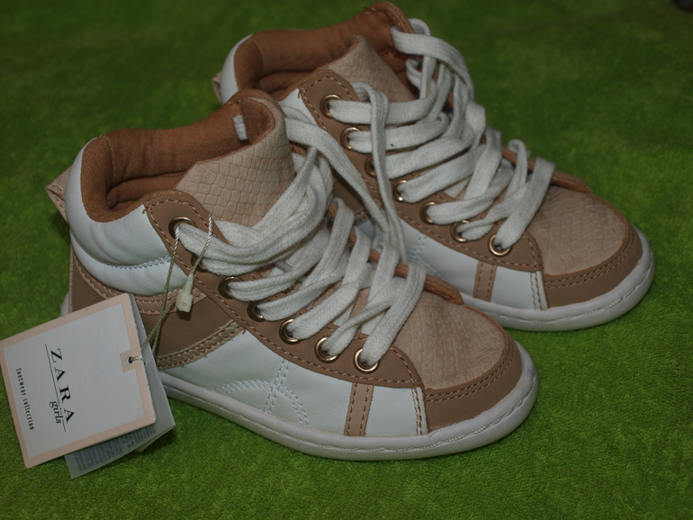 Zara р.25