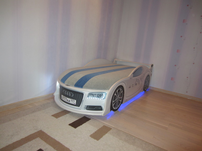 Наша новая КРОВАТЬ-МАШИНА АУДИ!