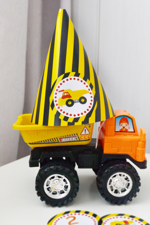 Оформление праздника в стиле "Сройка!"