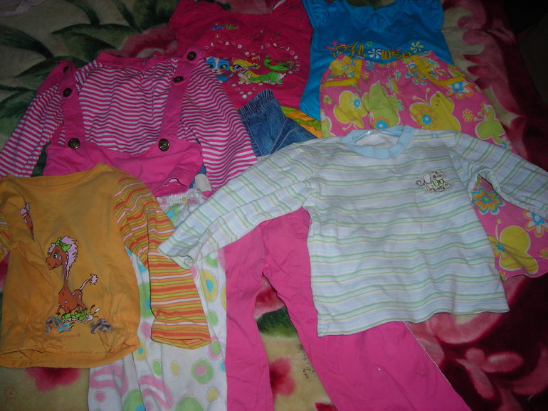 Продам пакетом для девочки 2-4 лет