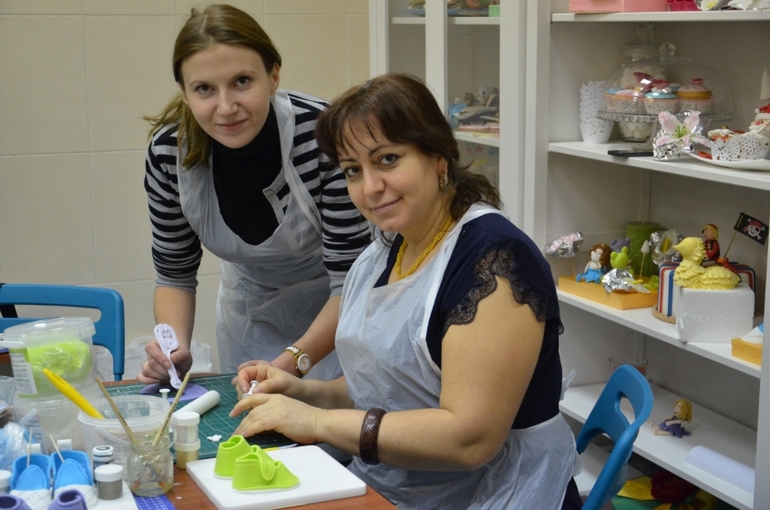 Фото-отчет с прошедших 2х-дневный курсов по декорированию тортов