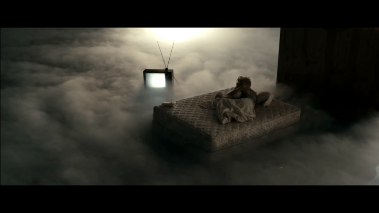 За Саманту  Джейд.