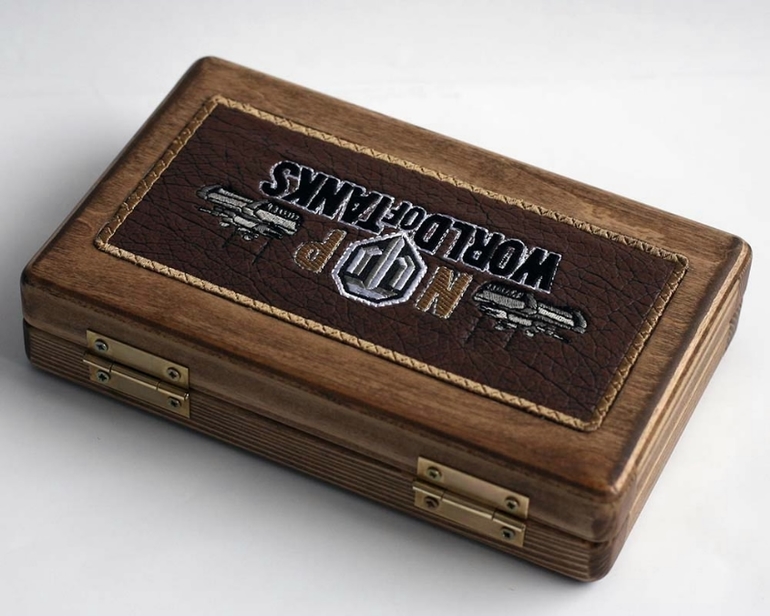 Купюрница-пенал с именной вышивкой