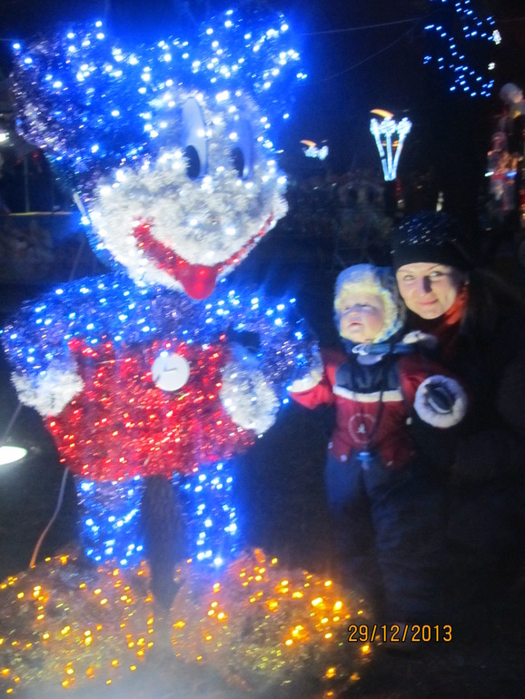 Новогднее......