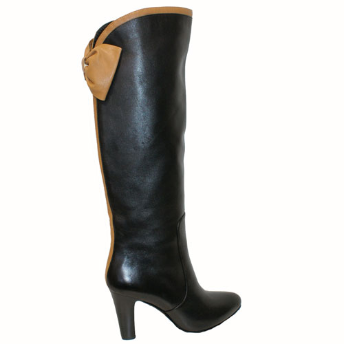 новые сапоги Vitacci .1600