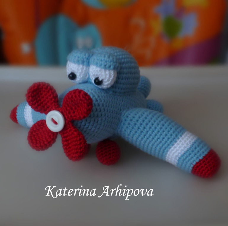 Самолётики.