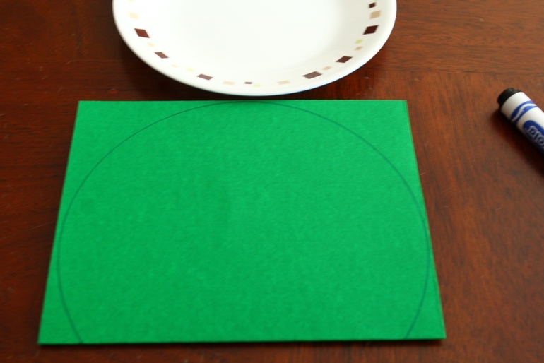 Книга о водных обитателях из картона