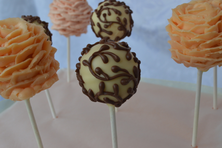 Праздничные кейкпопс