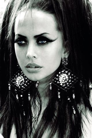 Красавица, умница и вообще приятная во всех отношениях девушка)...