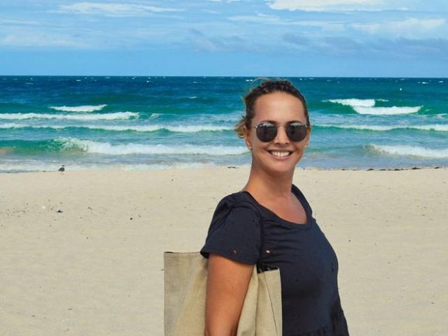 Красавица, умница и вообще приятная во всех отношениях девушка)...