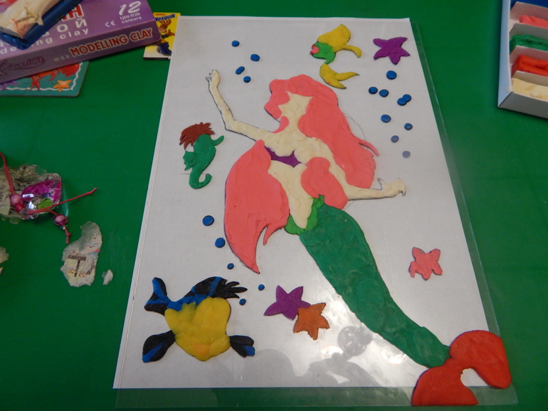 Доча поделку сделала, почти самостоятельно!