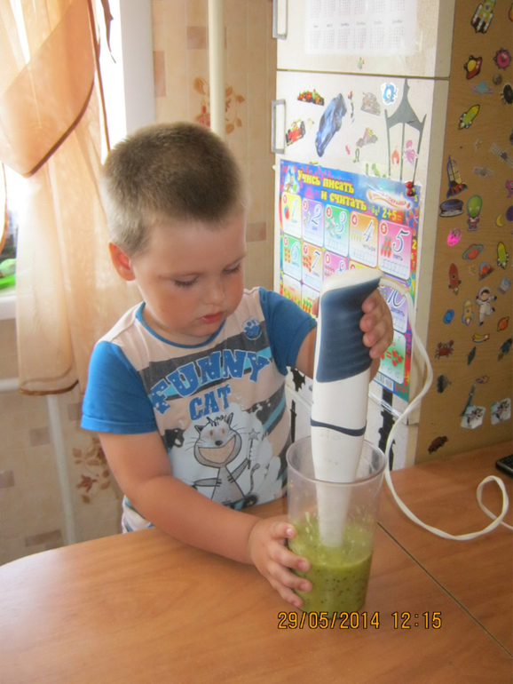 Фруктовое мороженное и печенье "Камушки" (готовим вместе с ребенком)