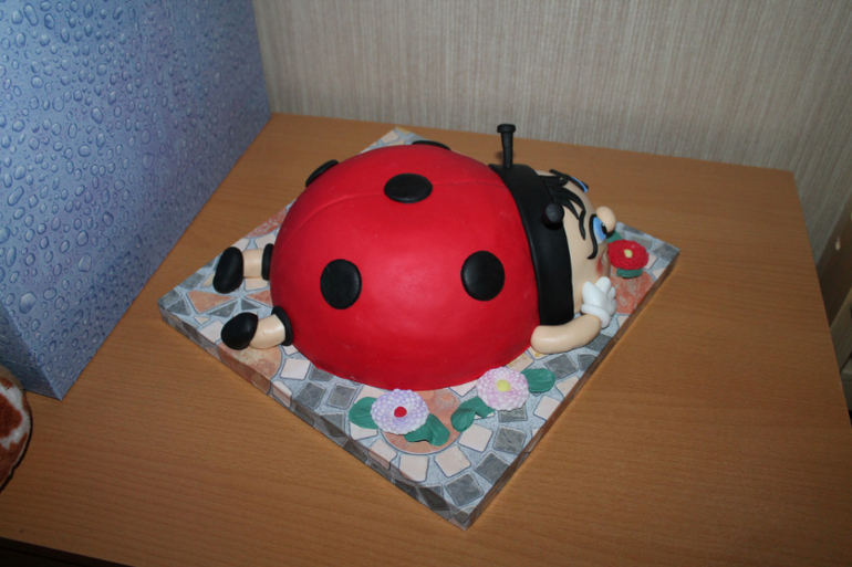 Божья коровка.