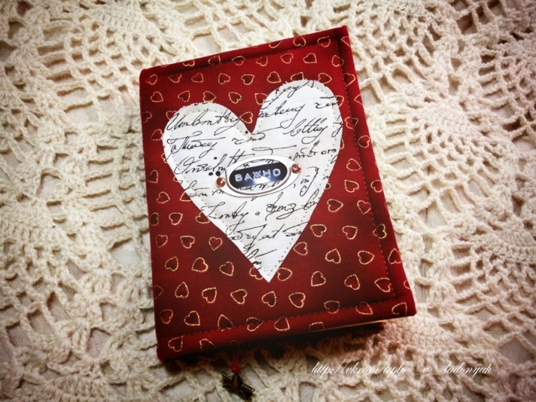 Скидываю блокнотики и обложки для паспорта с ярмарки