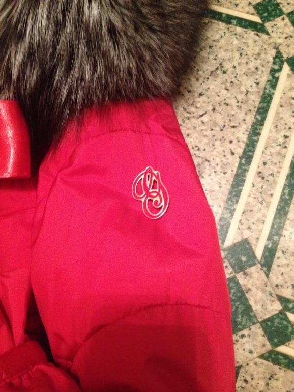 куртка новая из Италии,стояла 35000,отдам за 20000,размер s-m