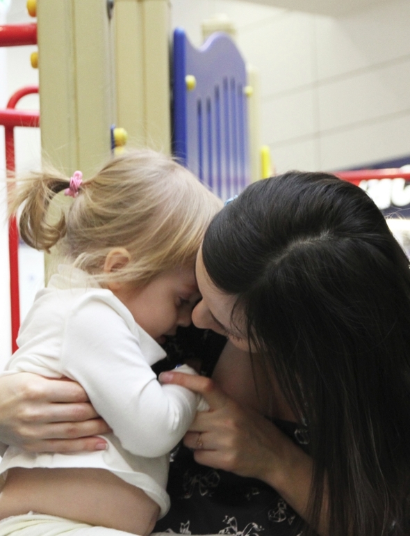 серьезная разлука (отлучение от груди, Кире 2 года)