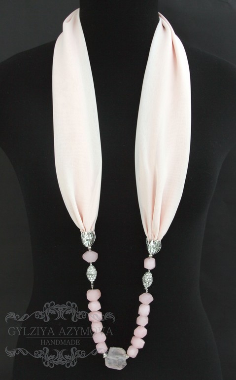 Приглашаю на Мастер-класс на тему "КОЛЬЕ ПЛАТОК-ТРАНСФОРМЕР" ИЗ ШЕЛКА-шифон И НАТУРАЛЬНЫХ КАМНЕЙ. .