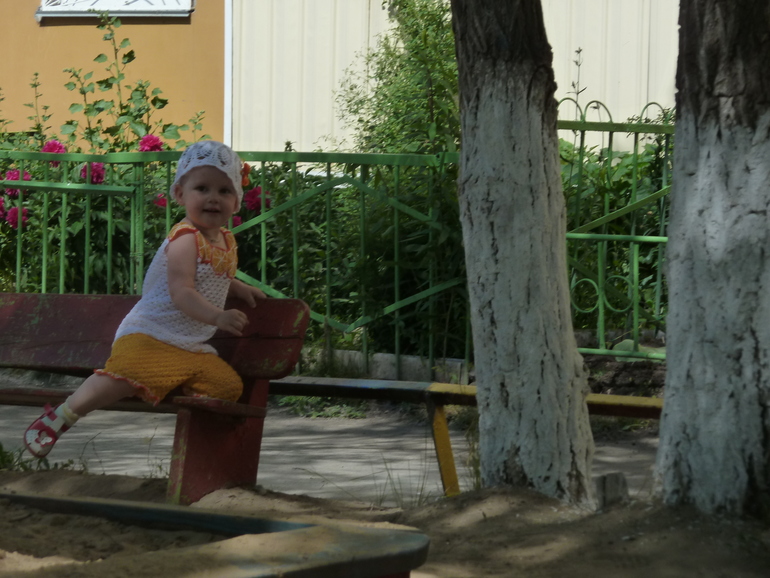 Мы вчера ходили в гости))