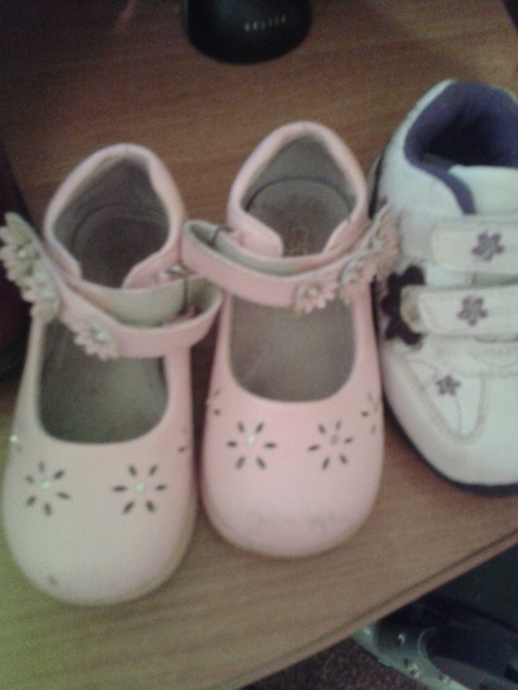 Обувь пакетом от 22 до 25 размера