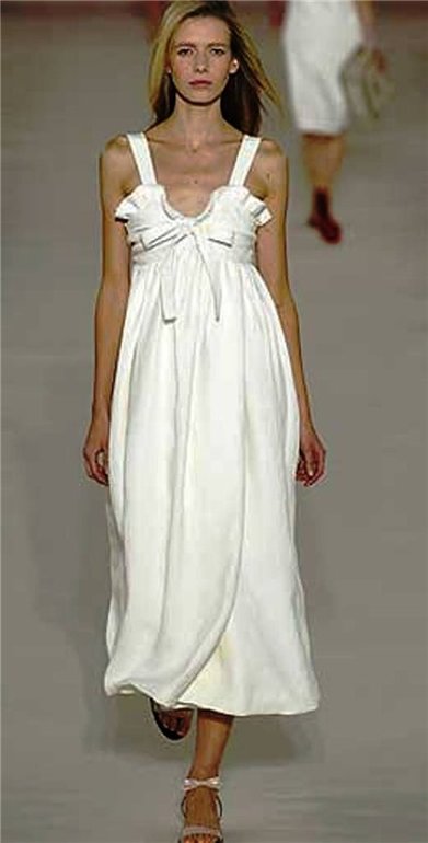 Куплю БЕЛЫЙ САРАФАН В ПОЛ!!!