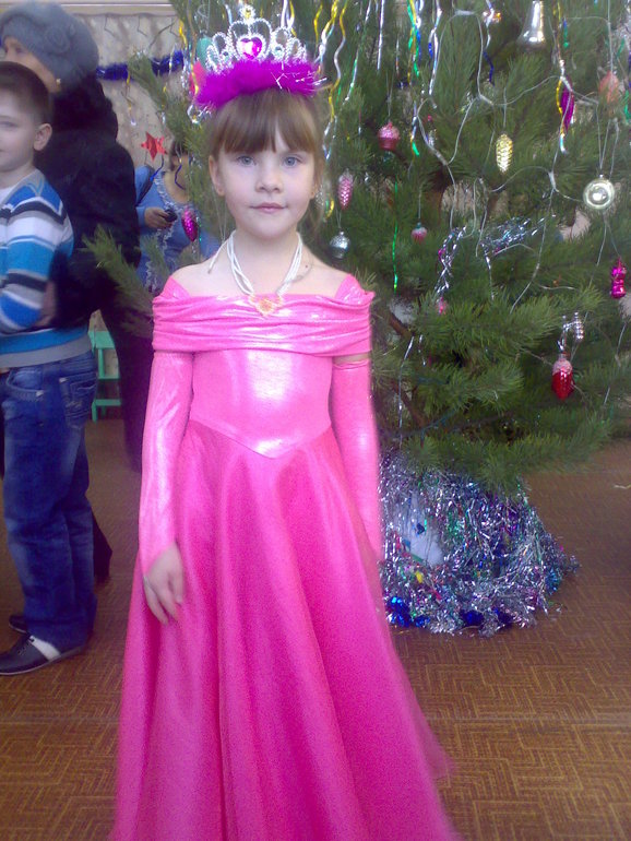 Ёлка дочери в садике.