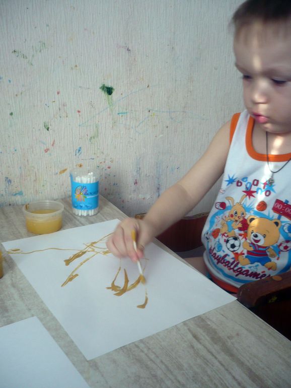 Художка. Рисование ватными палочками и солью.