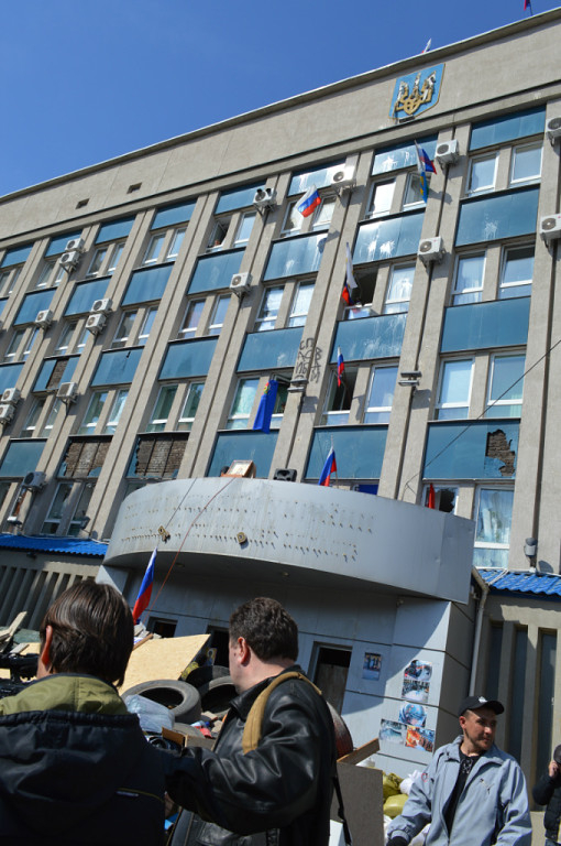 Луганск 9.04.2014г.Очень много фото!