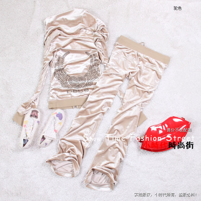 Красивые спортивные костюмы от 1500р!